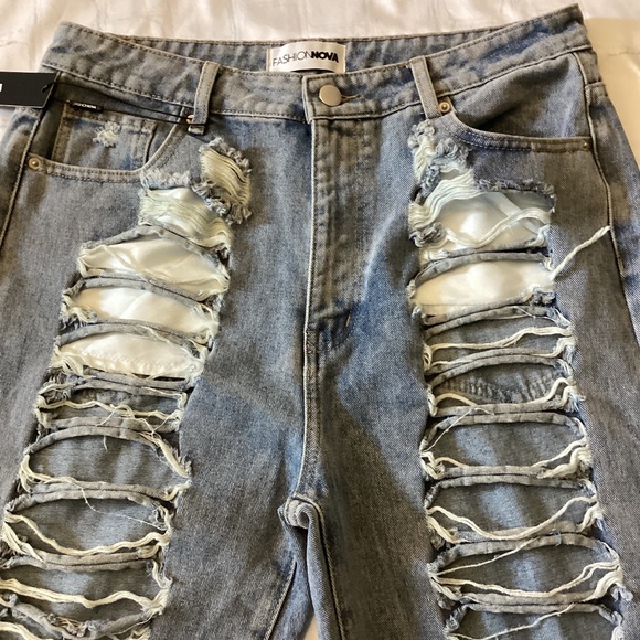 RIPPED DISTRESSED JEANS (Size: 13) (Color: Light Wash) (Inseam: ~32Inches) - Picture 3 of 5